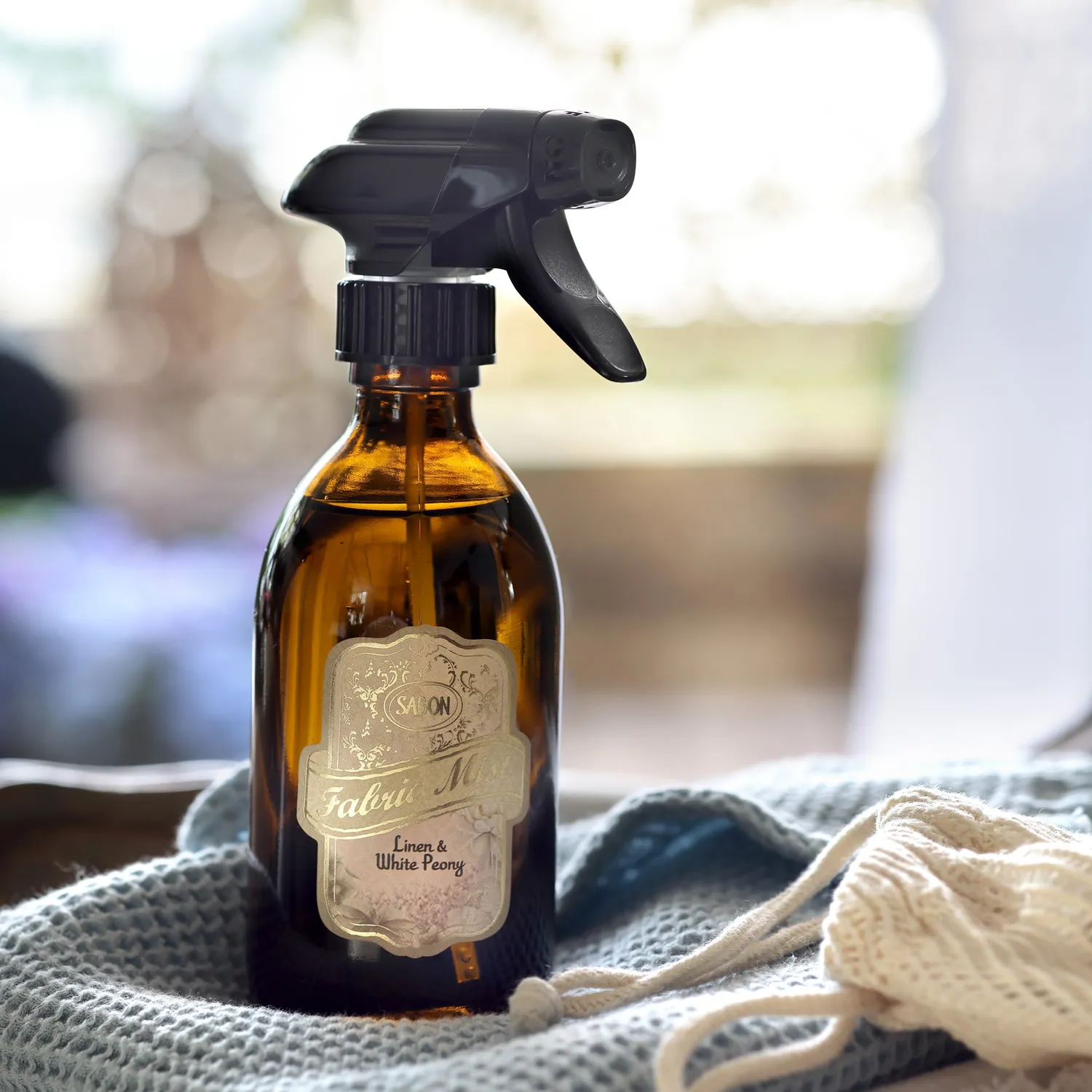 Sabon Linen & White Peony brume linge 300 ml linge frais